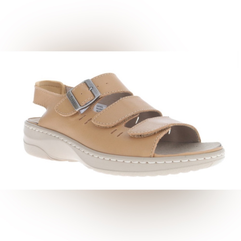 Propet easy walker Women's sandals size 8.5